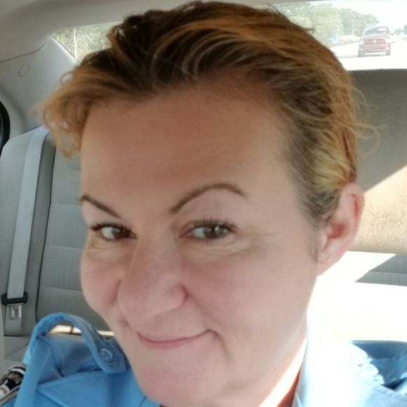 Meet your Posher, Jennifer - Picture 1 of 1